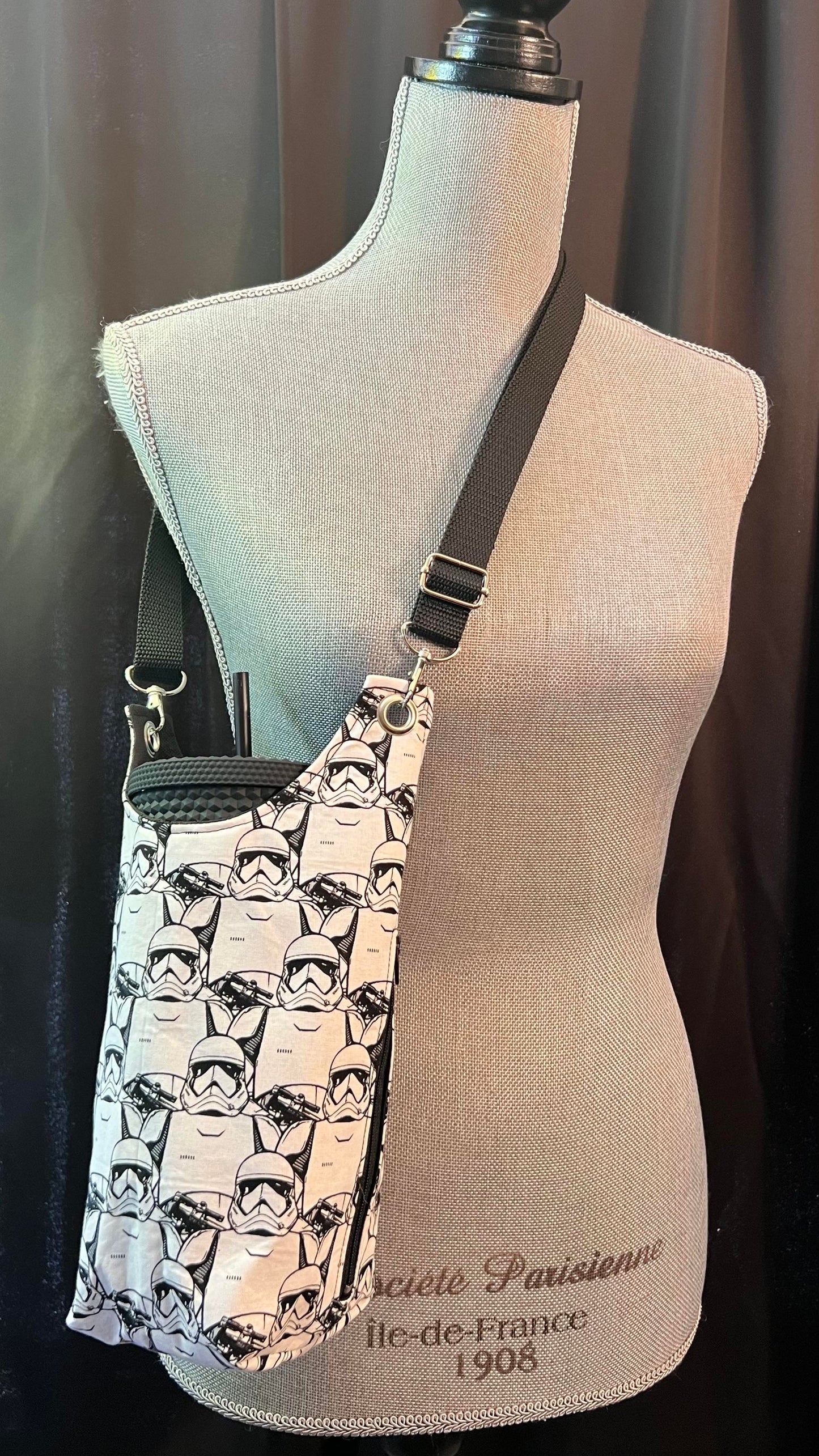 Clearance Star Wars stromtrooper H20 crossbody sling