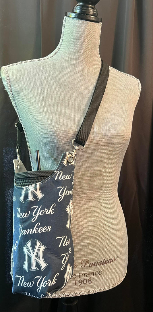 Clearance New York Yankees H20 crossbody sling